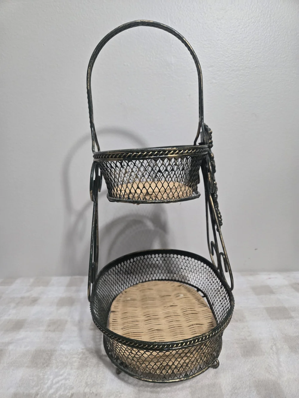 Vintage Retro 2-Tier Round Metal Mesh Basket Set w Handle Green Gold Wicker Base